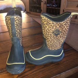 Little girl Muck boots